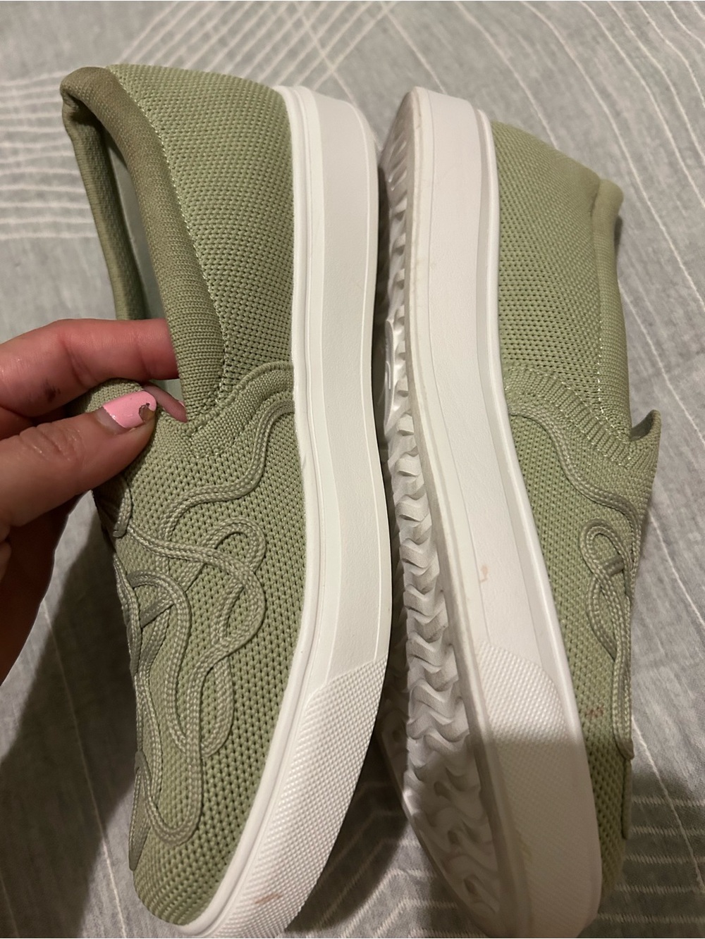 VIVAIA Classic Slip-On Sneakers V-Tune in Matcha Green NEW Sz US 7 Womens srp129 - Picture 7 of 16